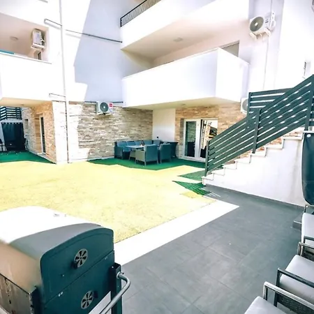 Vip Deluxe Apartment Arian Novalja Exterior photo