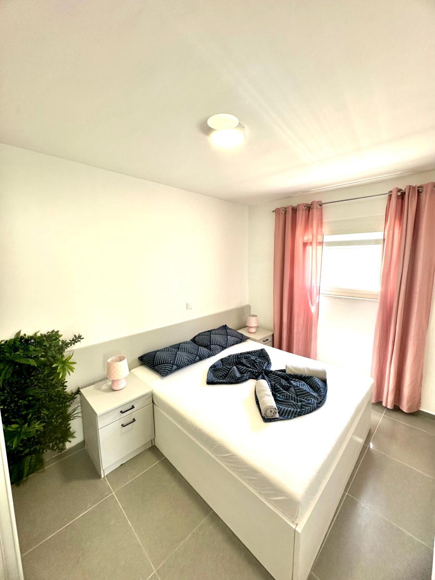 Apartment Vip Deluxe Arian Novalja